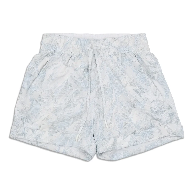 Trendy And Casual Spring Break Away Short - Resale